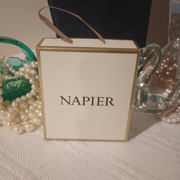 Napier Black Cat Brooch 🐈⬛ Halloween Pin - Picture 6 of 14